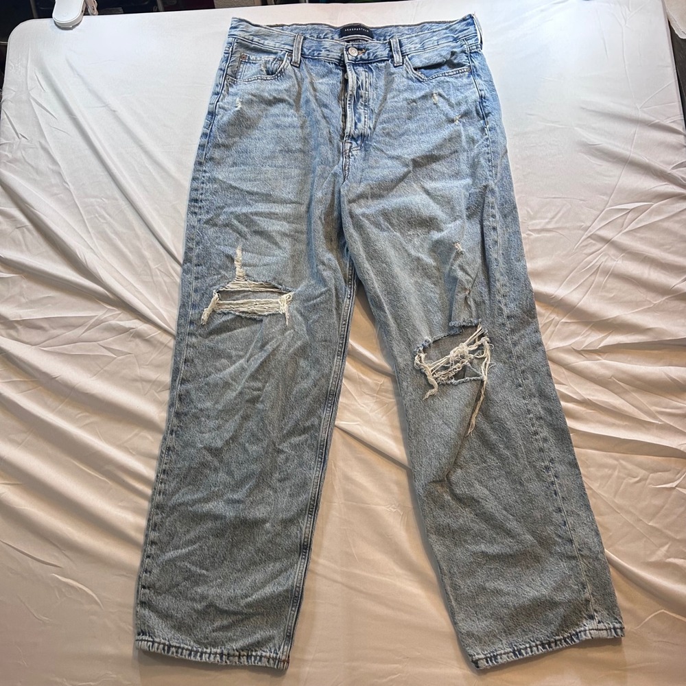 Aeropostale High Rise Baggy Distressed Light Wash Jeans Mens 33x29